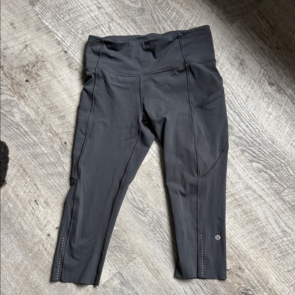 Lululemon charcoal grey leggings